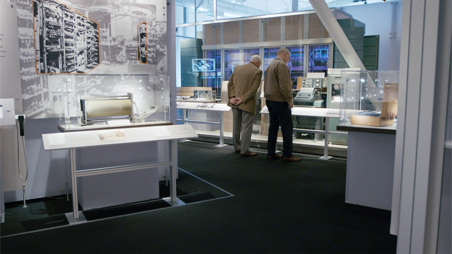 inside the computer history museum with Del Tackett